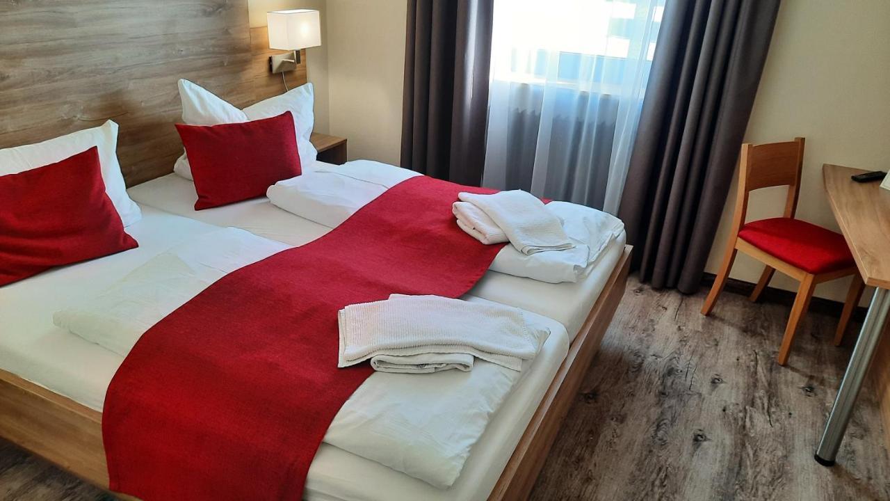 Hotel Gasthof Sonnenhang Denkendorf  Ngoại thất bức ảnh